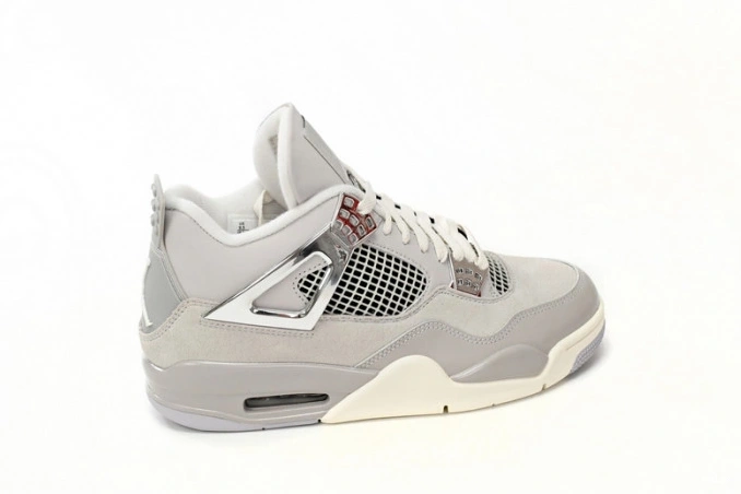 Bmlin 4 WMNS Jordan Moments Frozen Air AQ9129-001 0706